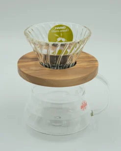 Fars Dags Gave|V60 Kaffetragte^SERAMIKKU Hario tragt i glas med oliventræ (01)