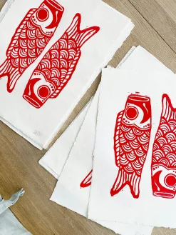 Fars Dags Gave|Linoleumstryk^SERAMIKKU Koinobori (linoleumstryk) (2. sortering)