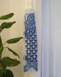 Koinobori - Japansk Karpevimpel|Pyntegenstande^SERAMIKKU Koinobori vimpel 75 cm (blå)