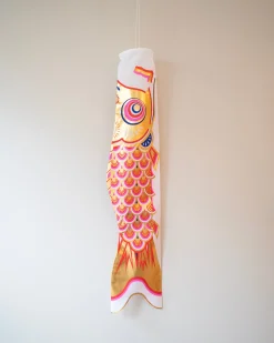 Koinobori - Japansk Karpevimpel|Pyntegenstande^SERAMIKKU Koinobori vimpel 50 cm (pink/guld)