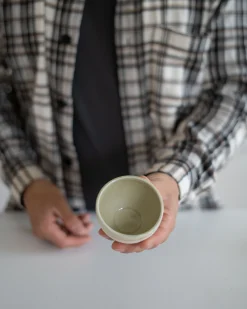 Adventsgaver|Krus Og Kopper (kaffe Og Te)^SERAMIKKU Kop med uglaseret ydre