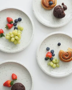 Serveringsfade- Og Skåle|Tallerkener (kage, Frokost, Middag)^SERAMIKKU Lys middagstallerken med prikket glasur