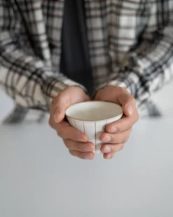 Mors Dags Gave|Krus Og Kopper (kaffe Og Te)^SERAMIKKU Lyst krus med striber