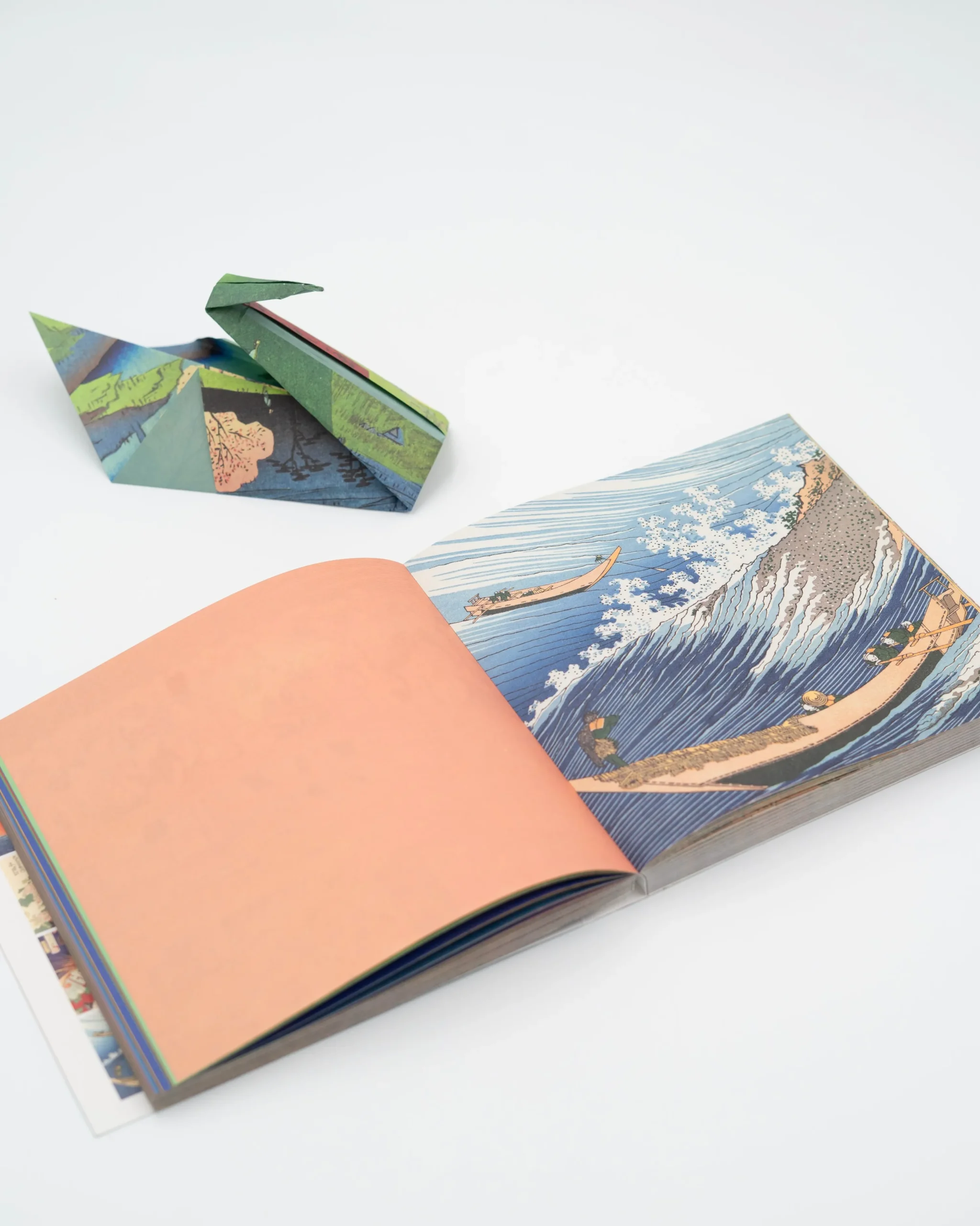 Bøger Om Japan|Diy, Krea Og Stationary^SERAMIKKU Origami papirblok med japanske print (256 ark - 15x15 cm)