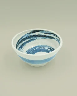Indflyttergave|Bryllupsgave^SERAMIKKU Ramenskål med blå penselstrøg