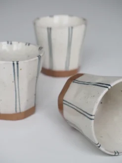 Krus Og Kopper (kaffe Og Te)^SERAMIKKU Stort blåstribet krus uden hank