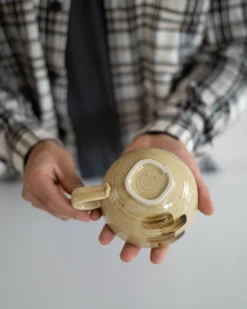 Barselsgave|Krus Og Kopper (kaffe Og Te)^SERAMIKKU Stort brunt krus med hank