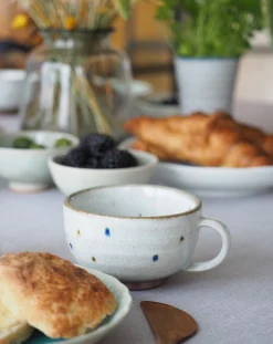 Barselsgave|Krus Og Kopper (kaffe Og Te)^SERAMIKKU Stort prikket krus med hank